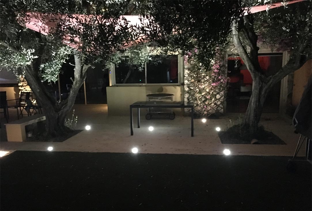 Pose d'éclairage extérieur